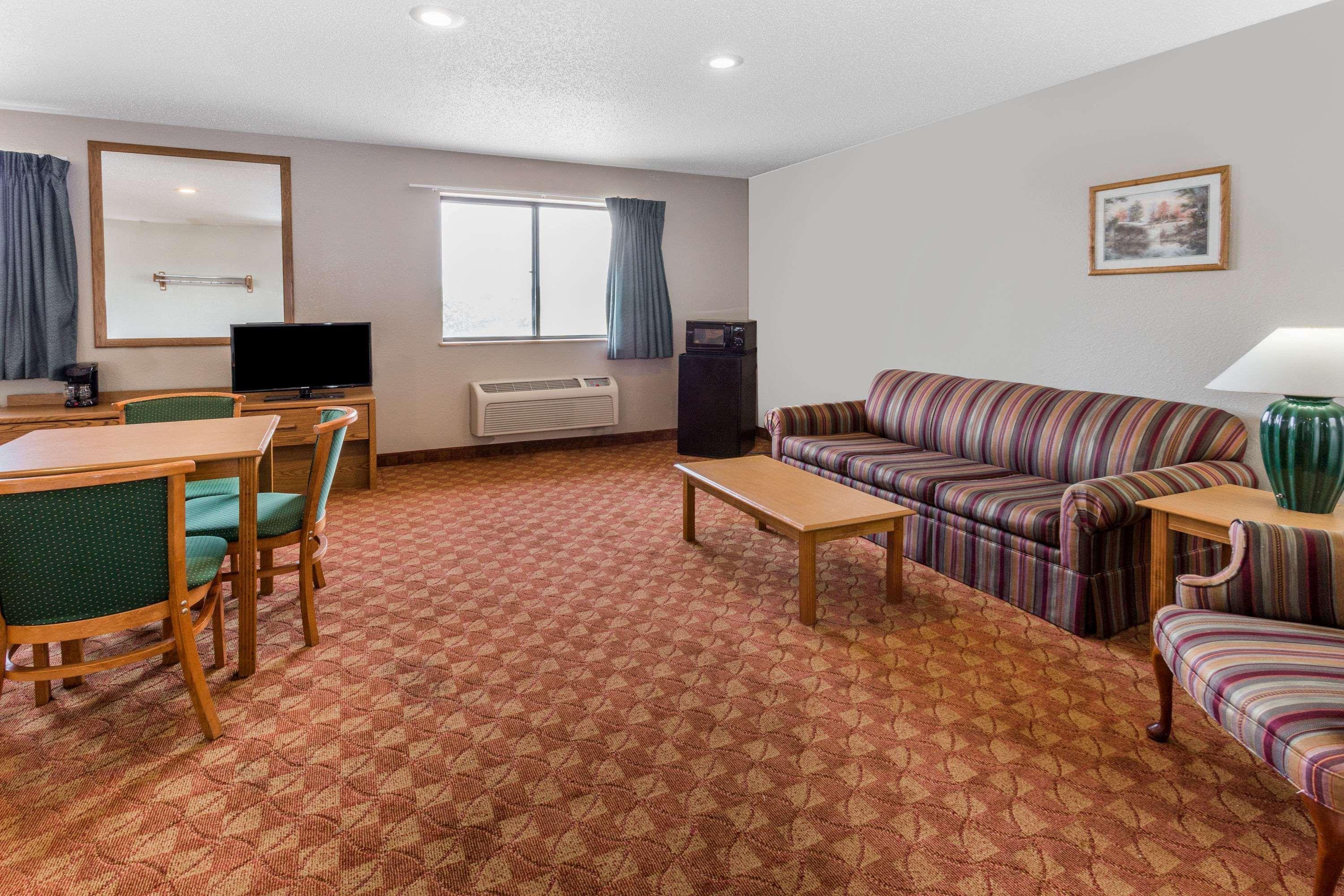 Hotel Super 8 By Wyndham St. Charles Saint Charles Zewnętrze zdjęcie