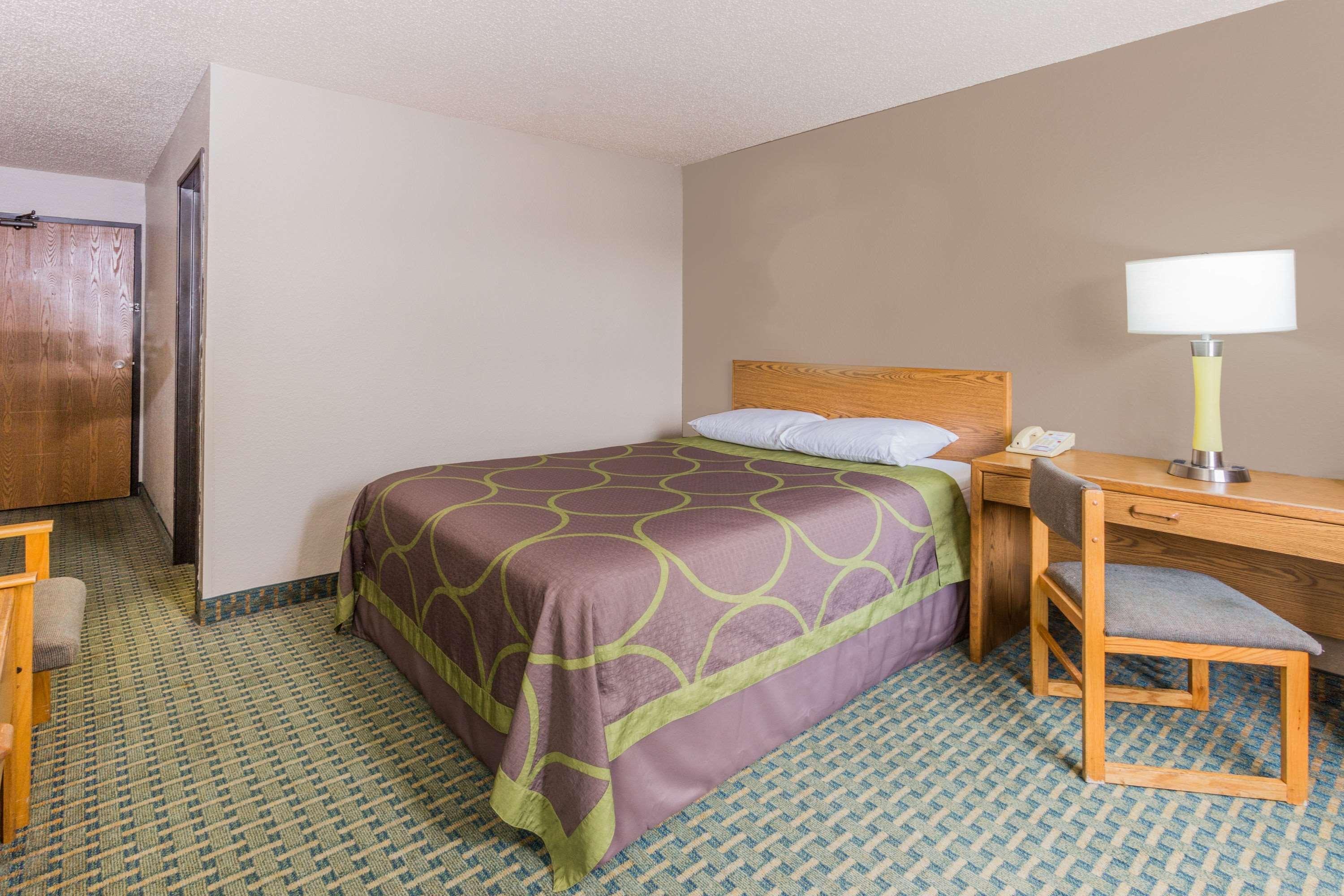 Hotel Super 8 By Wyndham St. Charles Saint Charles Zewnętrze zdjęcie